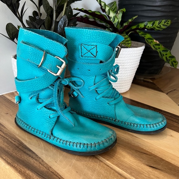 Tread Light Gear leather moccasin boots - Picture 1 of 10